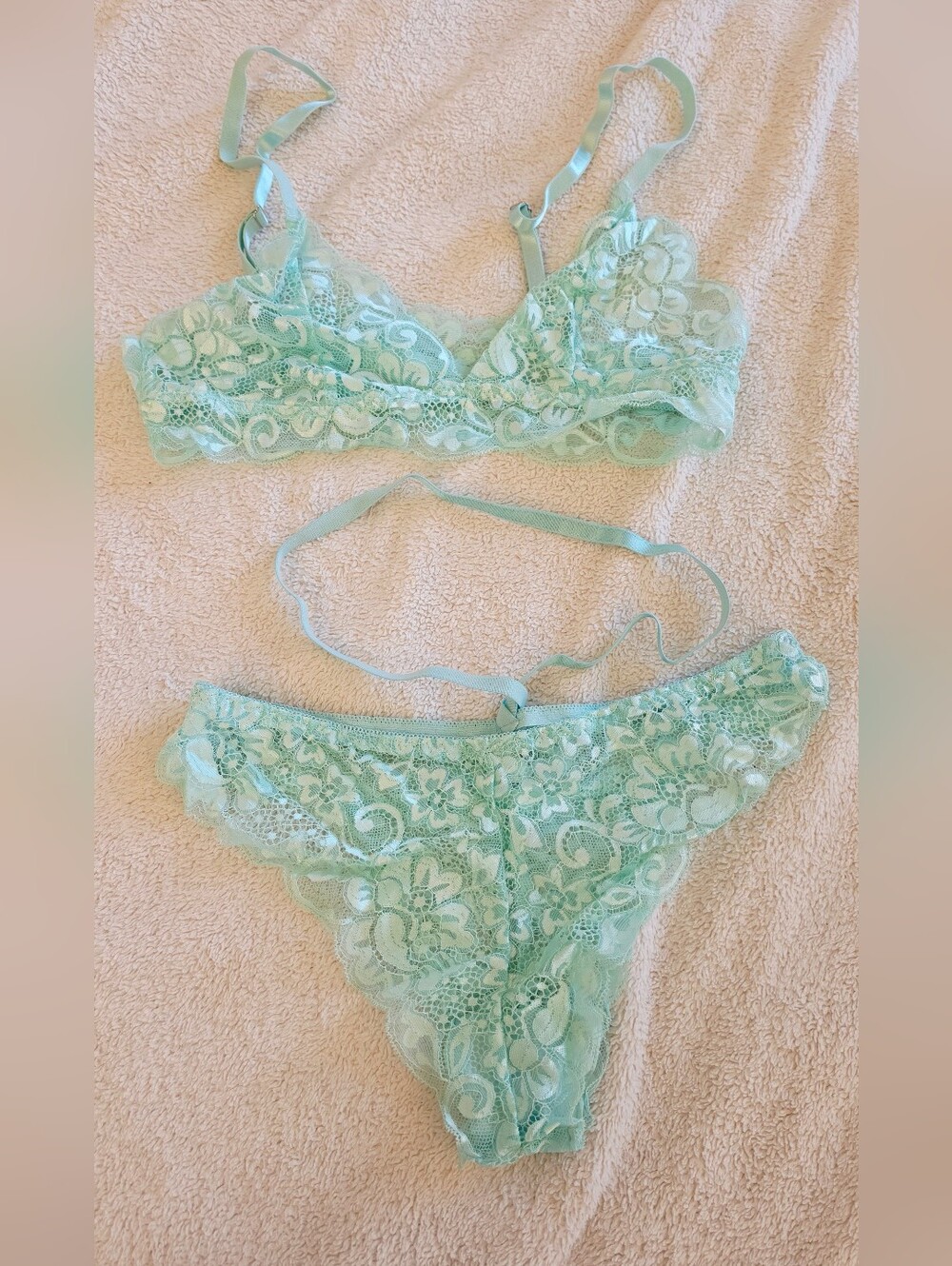 Lace Bralette & Bikini Panty Set - Mint Green